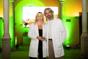 Les experts parlent : Comment reprendre confiance lorsque l'acné affecte votre peau (et ce que vous ressentez)