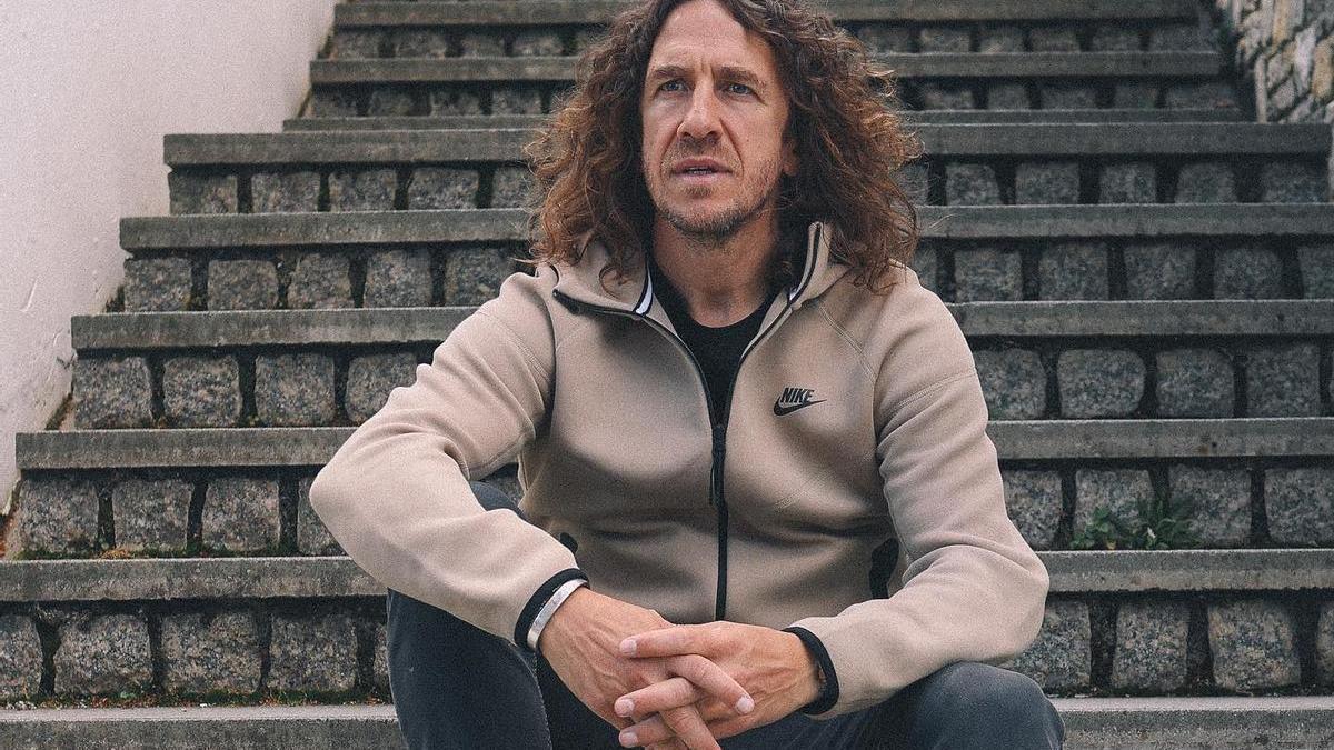 Carles Puyol (47 años): "Me encanta comer, pero si tengo que escoger me quedo con el chuletón... el de 5 colores. Y mi postre preferido son las fresas con nata"
