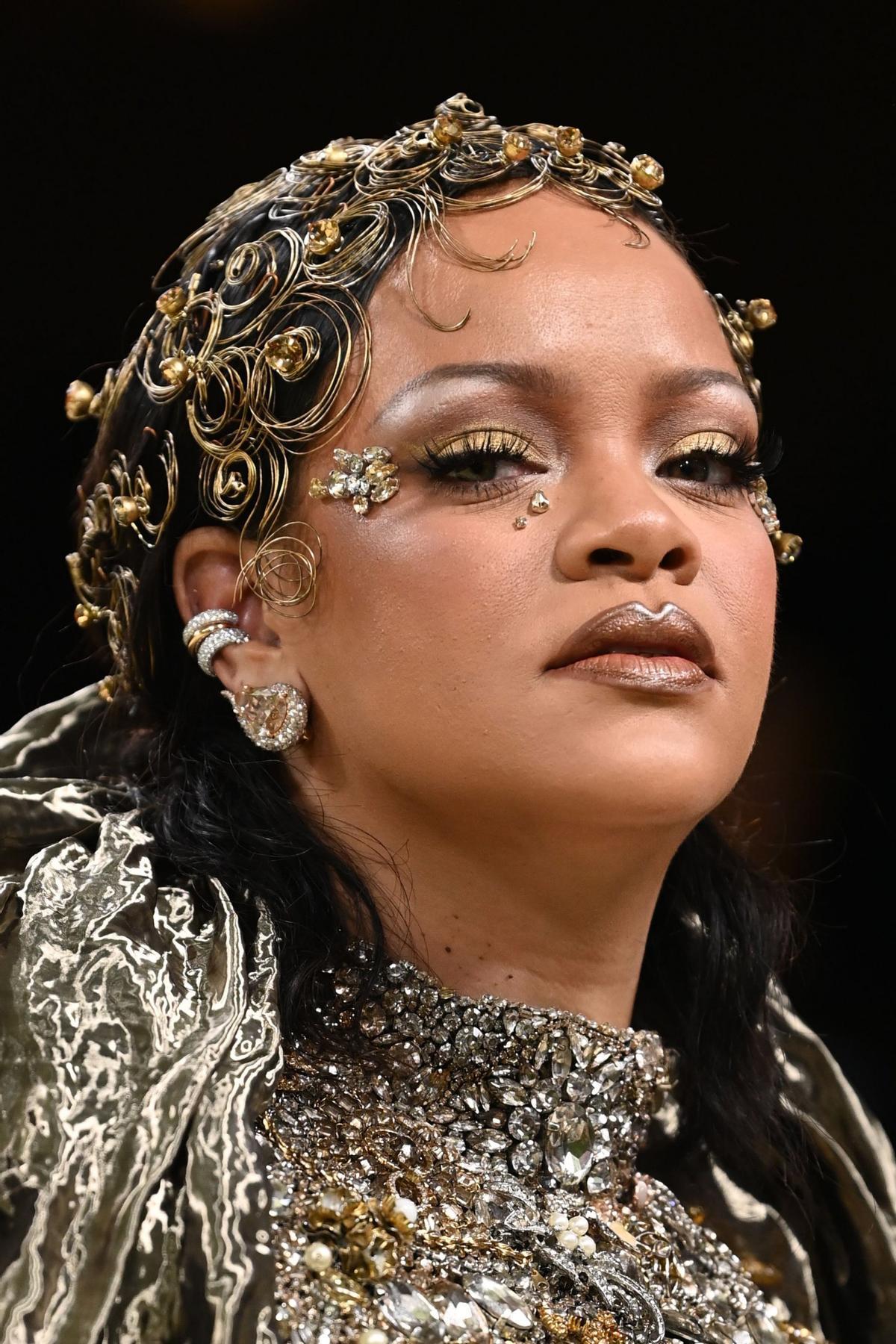 Le maquillage fantastique de Rihanna au Gala du MET 2026