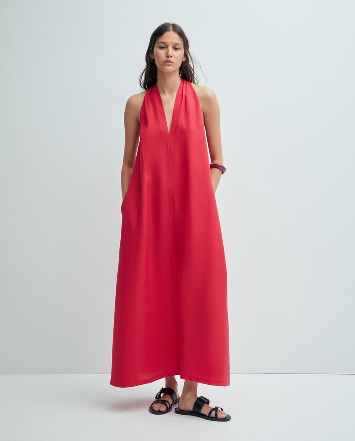 Robe dos nu en lin rouge