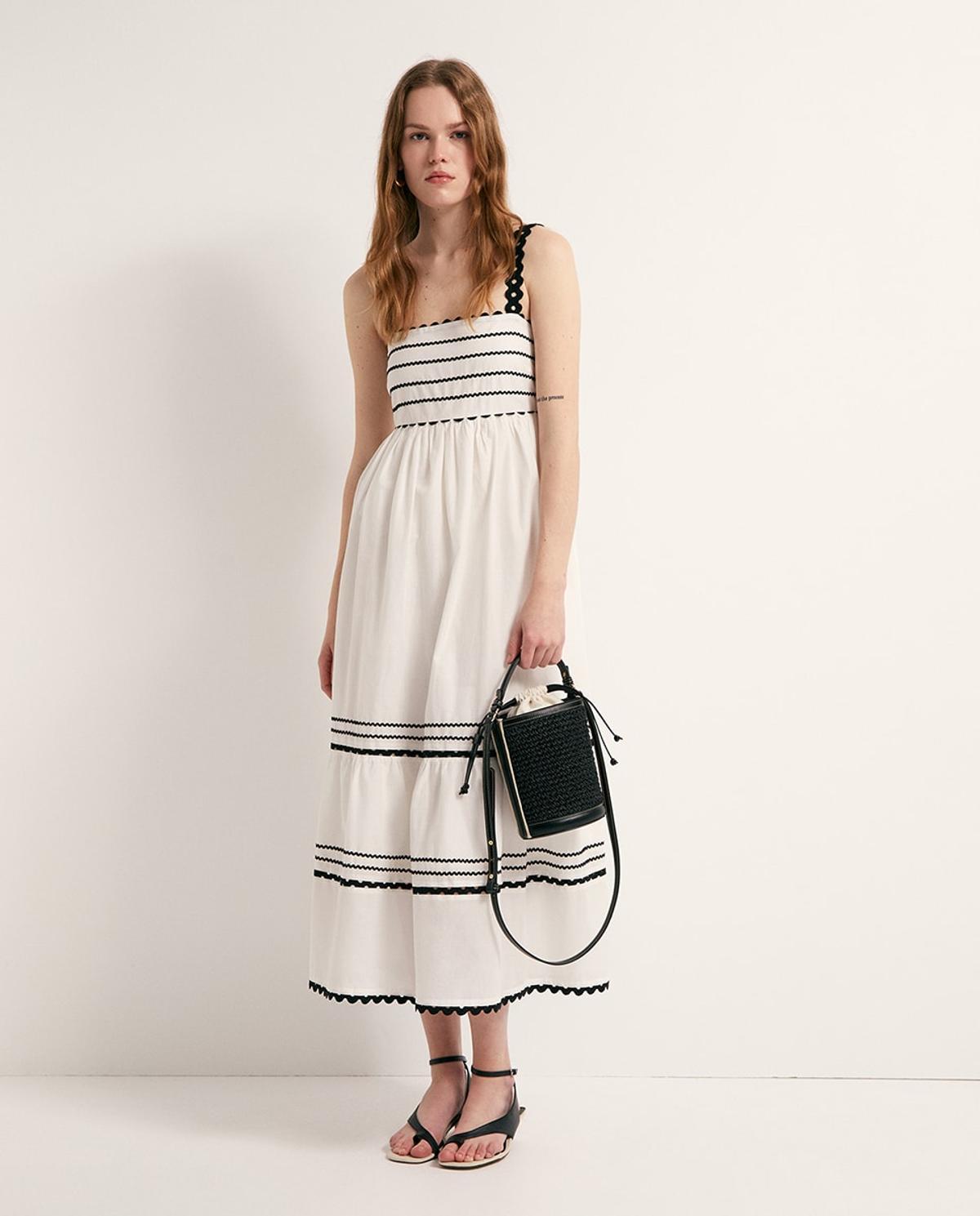 Robe brodée contrastée