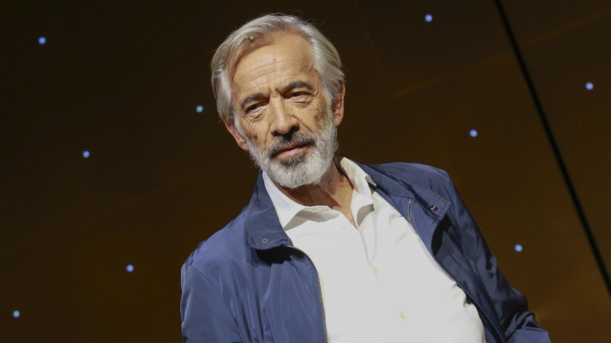 Imanol Arias (69 ans): "Lors des premières au théâtre, je vais du moins au plus. Je prends un café froid au petit-déjeuner, je me lève à 5 heures et je sors pour courir environ 5 kilomètres"
