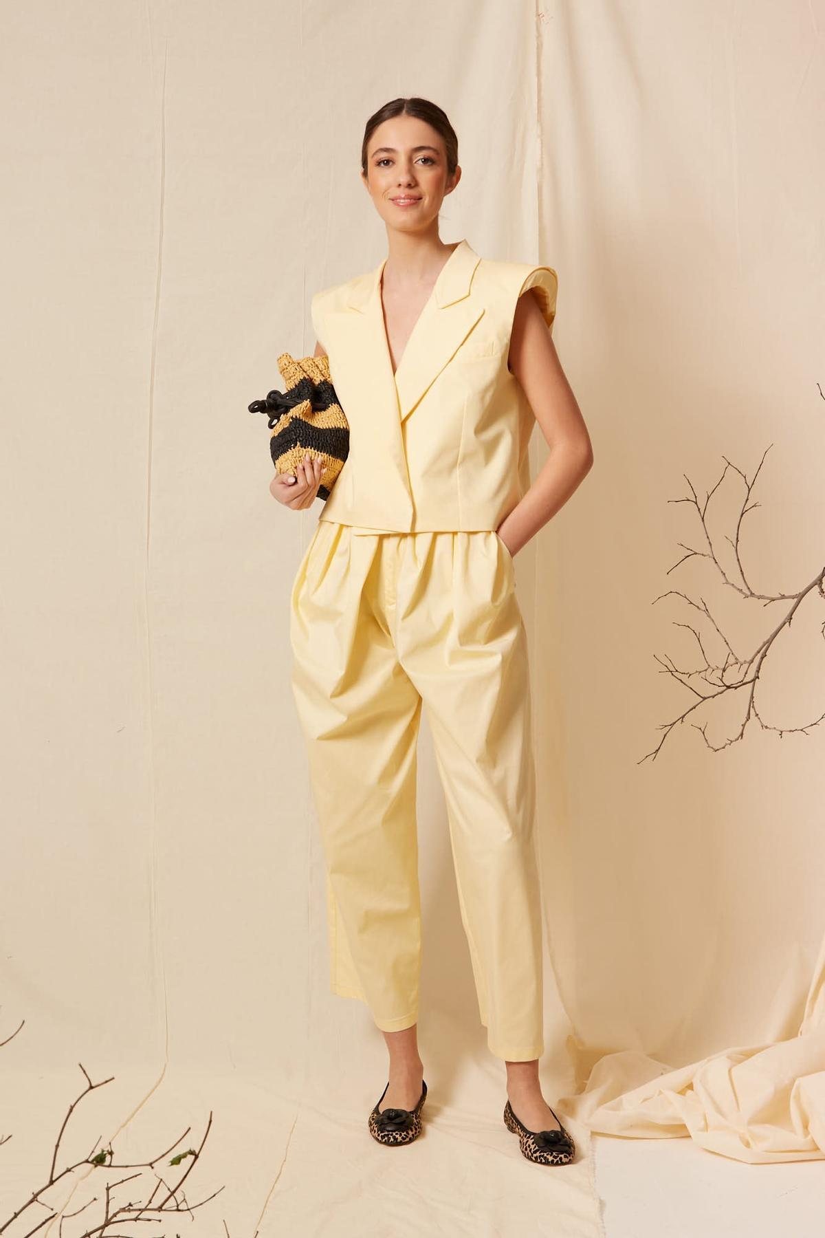 Ensemble gilet et pantalon jaune pastel