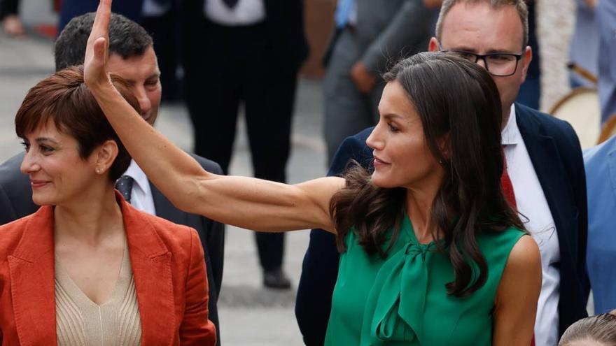 Exercices Pilates pour tonifier et travailler les bras et le dos comme la reine Letizia