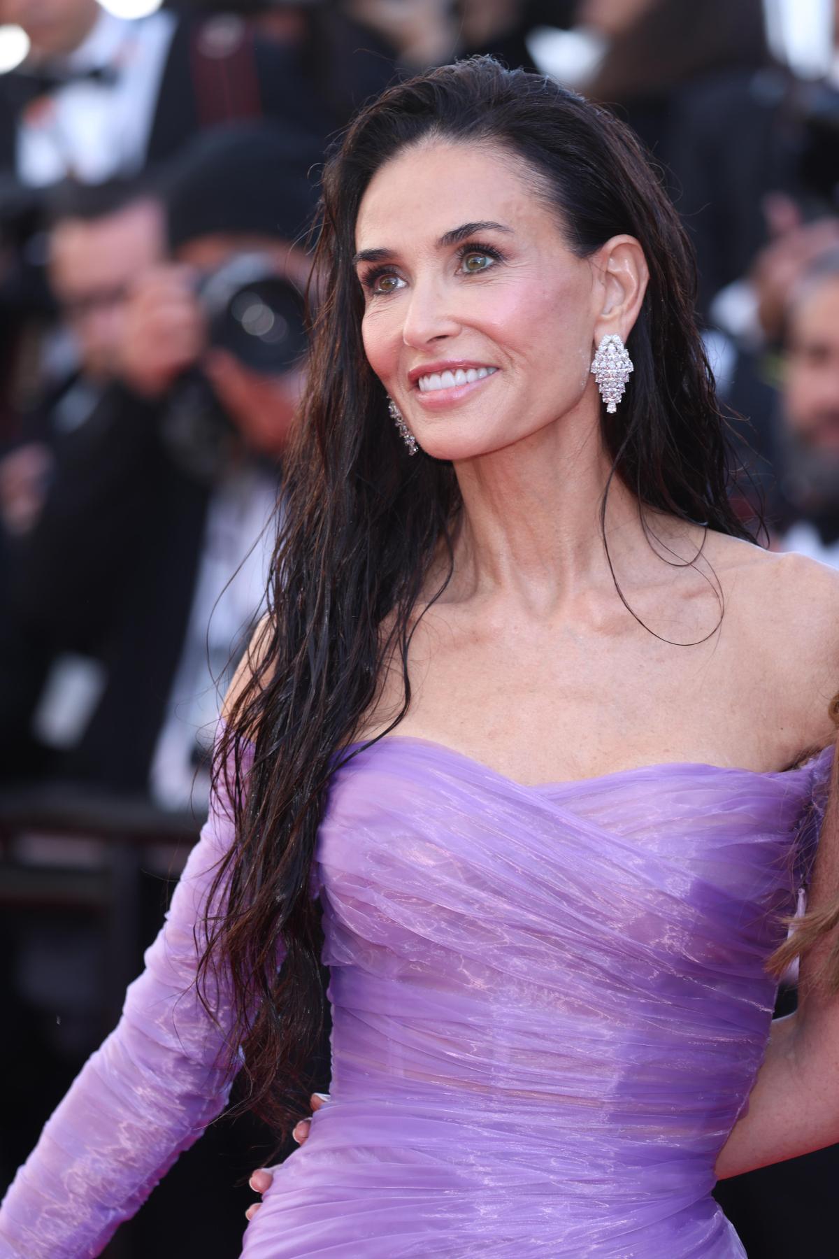 Les « cheveux mouillés » de Demi Moore au Festival de Cannes