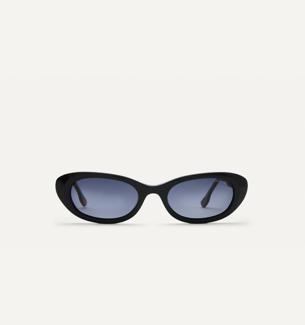 Lunettes de soleil minimalistes