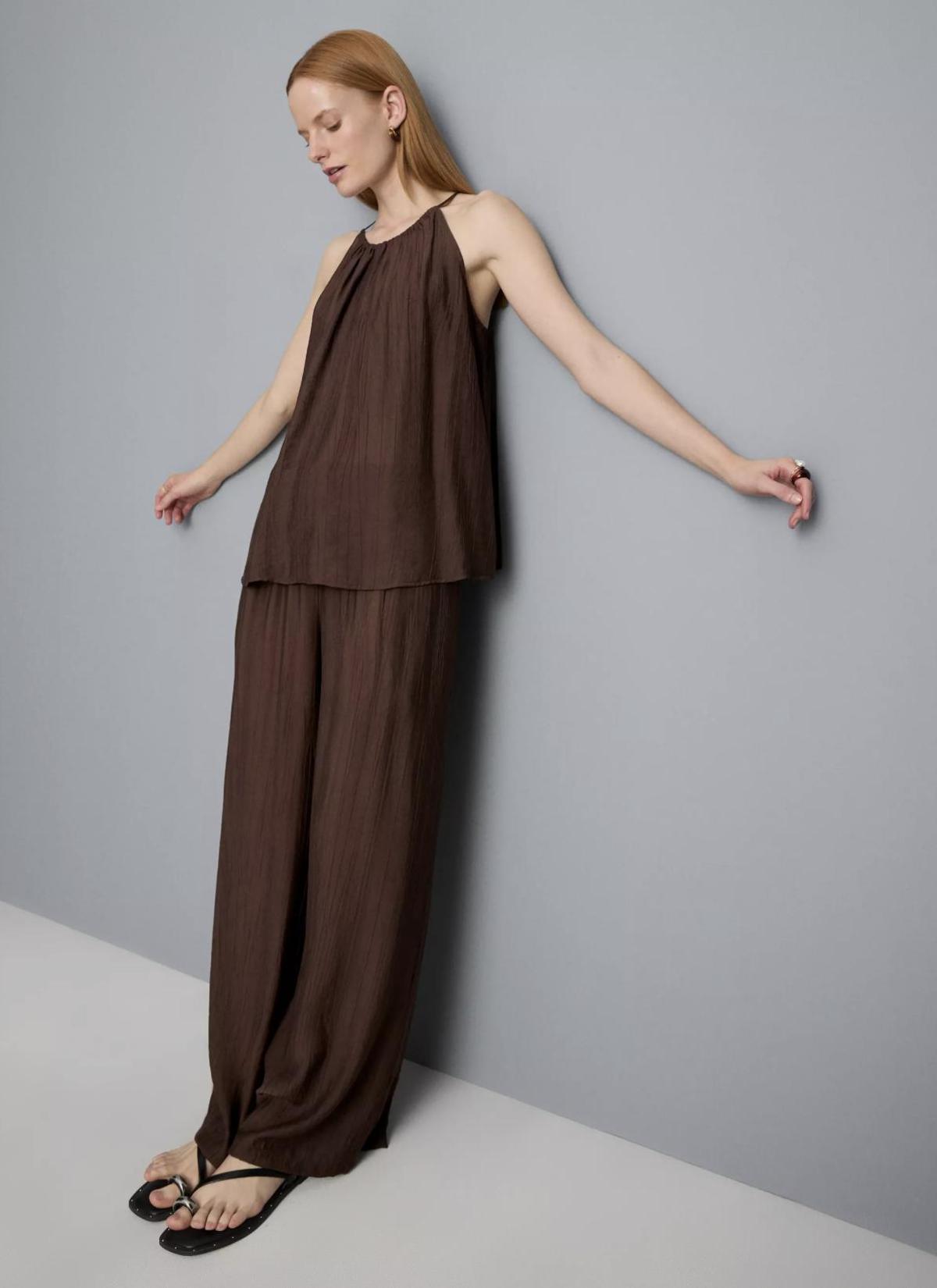 Ensemble chemisier et pantalon texturé marron