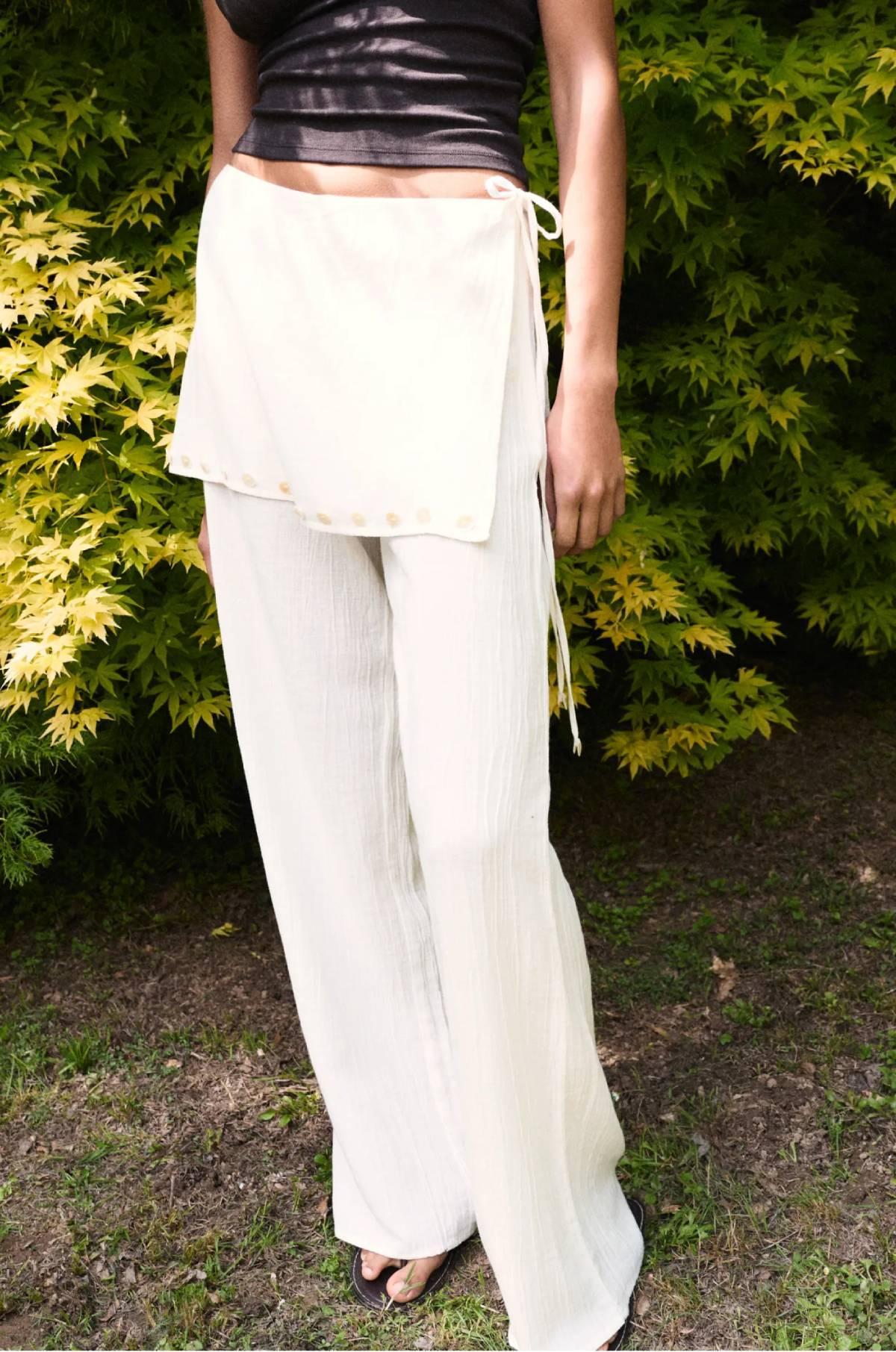 Pantalon fluide avec paréo, par Pull&Bear