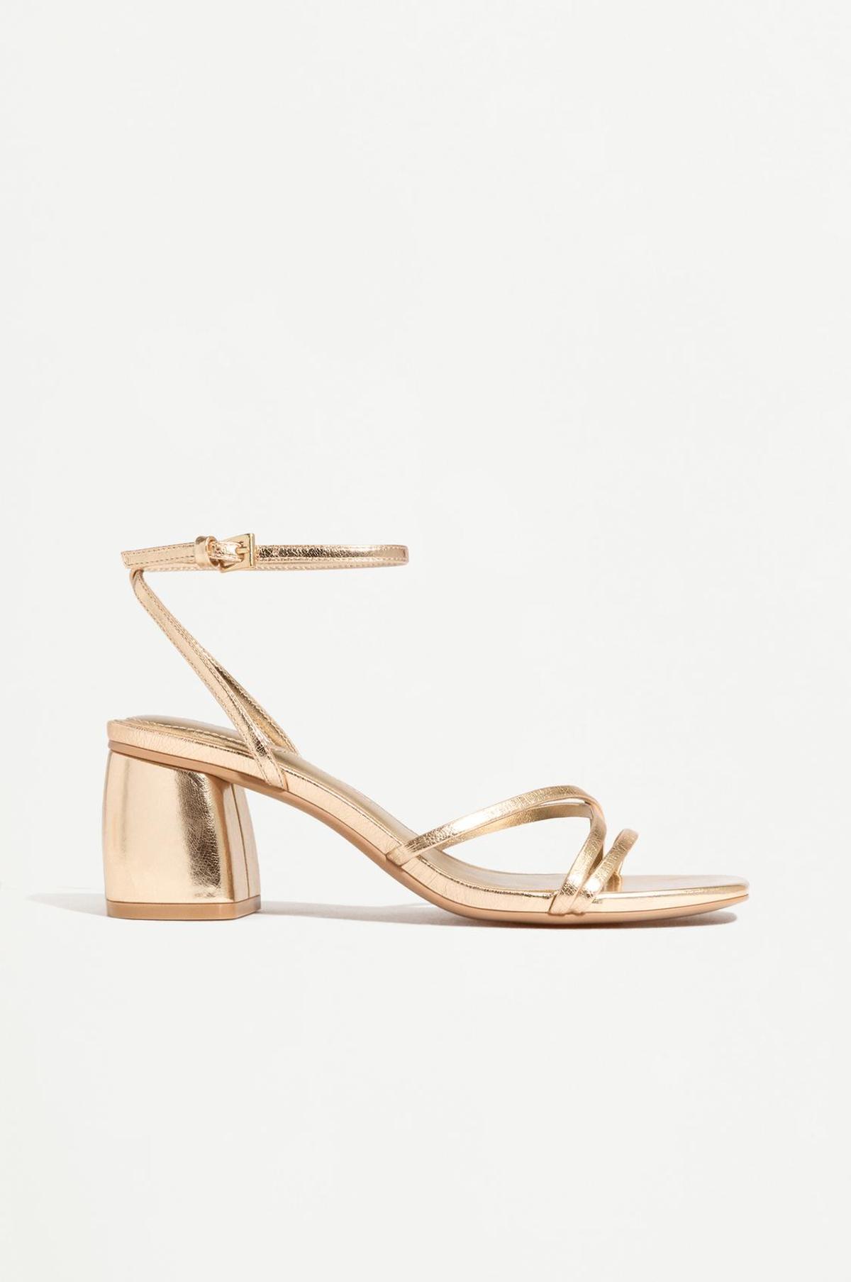 Sandales dorées confortables à talons bas