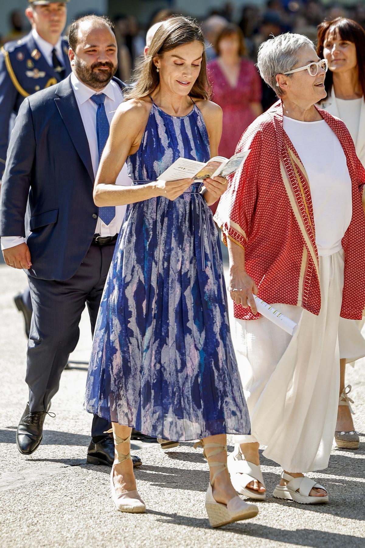 L'arrivée de la Reine Letizia au Retiro pour inaugurer le Salon du livre 2026