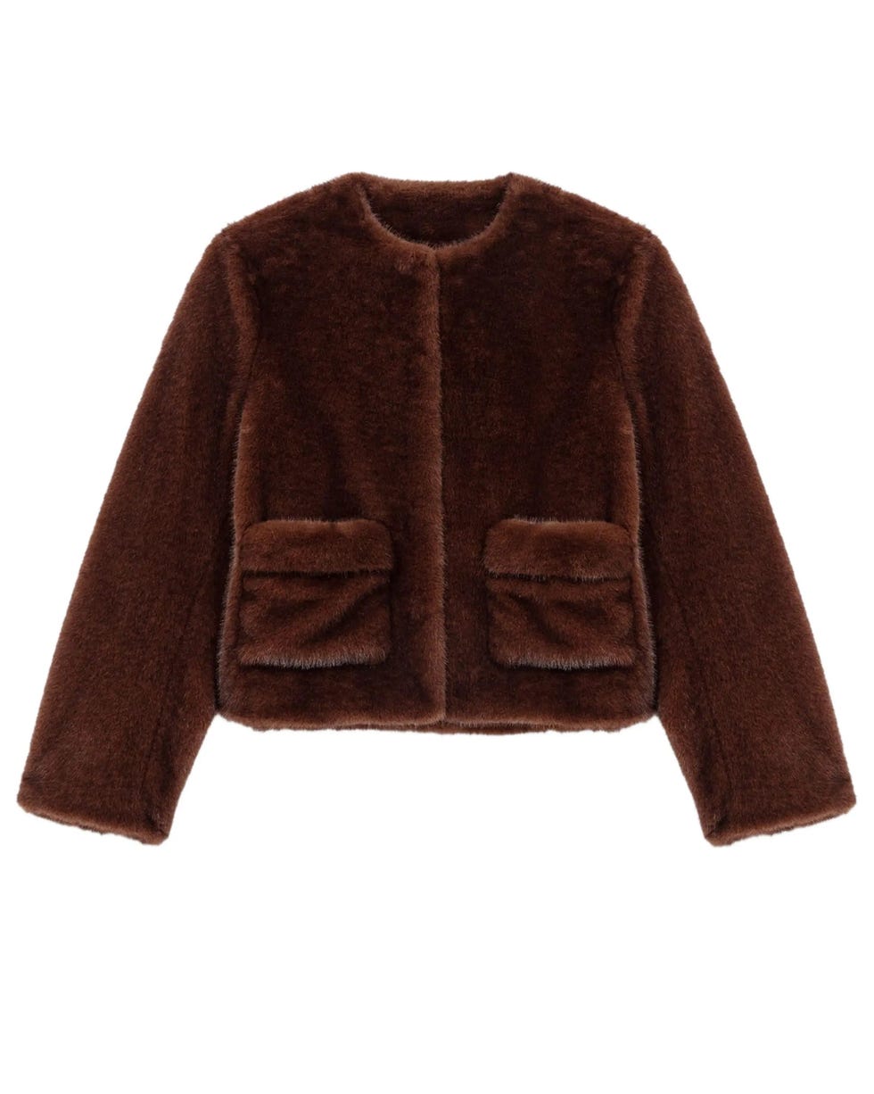 Manteau court en fausse fourrure Manteau court en fausse fourrure