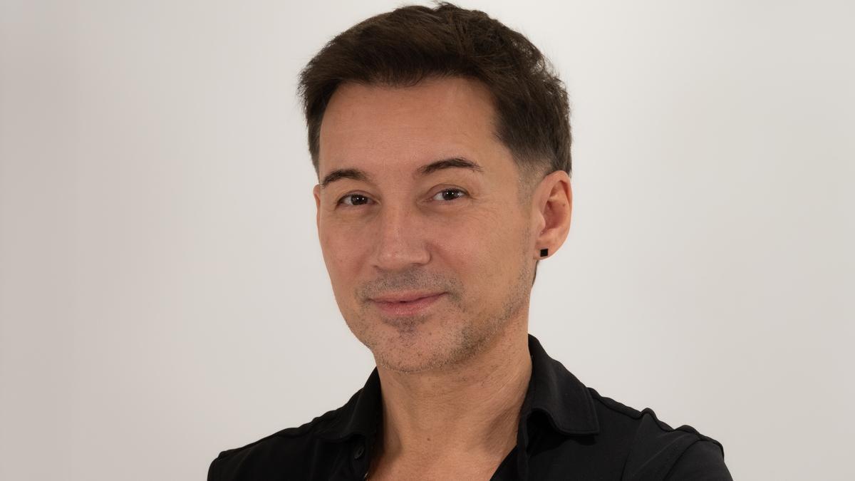 Álex Sestelo, "una trenza floja o una coleta suave ayudan a evitar nudos en melenas largas".