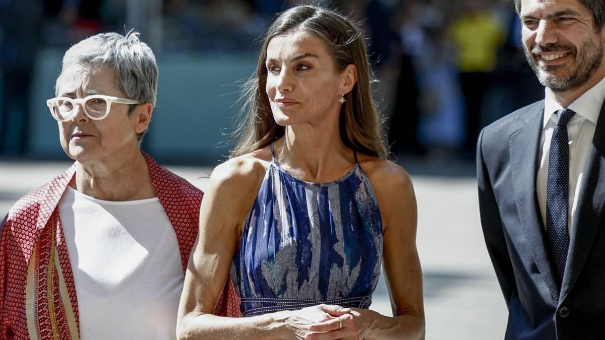 El look de la reina Letizia en la inauguración de la Feria del Libro 2026