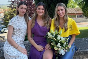 De la tenue « made in Spain » de Daniela Figo à la robe H&M de sa petite sœur : les looks inspirants de la remise des diplômes de la fille d'Helen Svedin et Luis Figo en Navarre