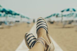 ESPADRILLES BOHO | Il s'agit de la marque espagnole d'espadrilles artisanales préférées de ceux qui connaissent le mieux la mode : belles, confortables et intemporelles, idéales pour réaliser les looks bohèmes les plus stylés.