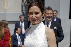 Isabel Díaz Ayuso impressionne avec le body transparent de Zara qui coûte moins de 16 euros et ajoute une touche audacieuse à vos looks