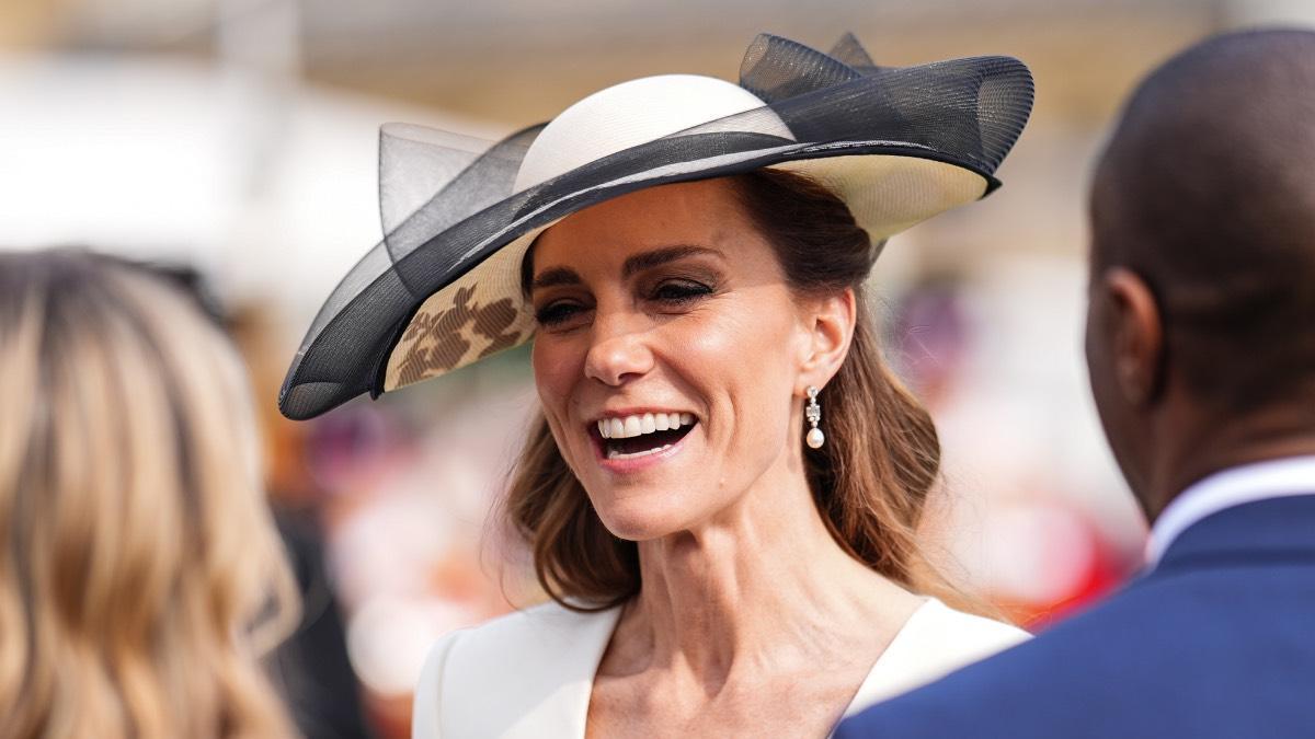 Kate Middleton se convierte en el centro de todas las miradas con su look en la emblemática fiesta del jardín