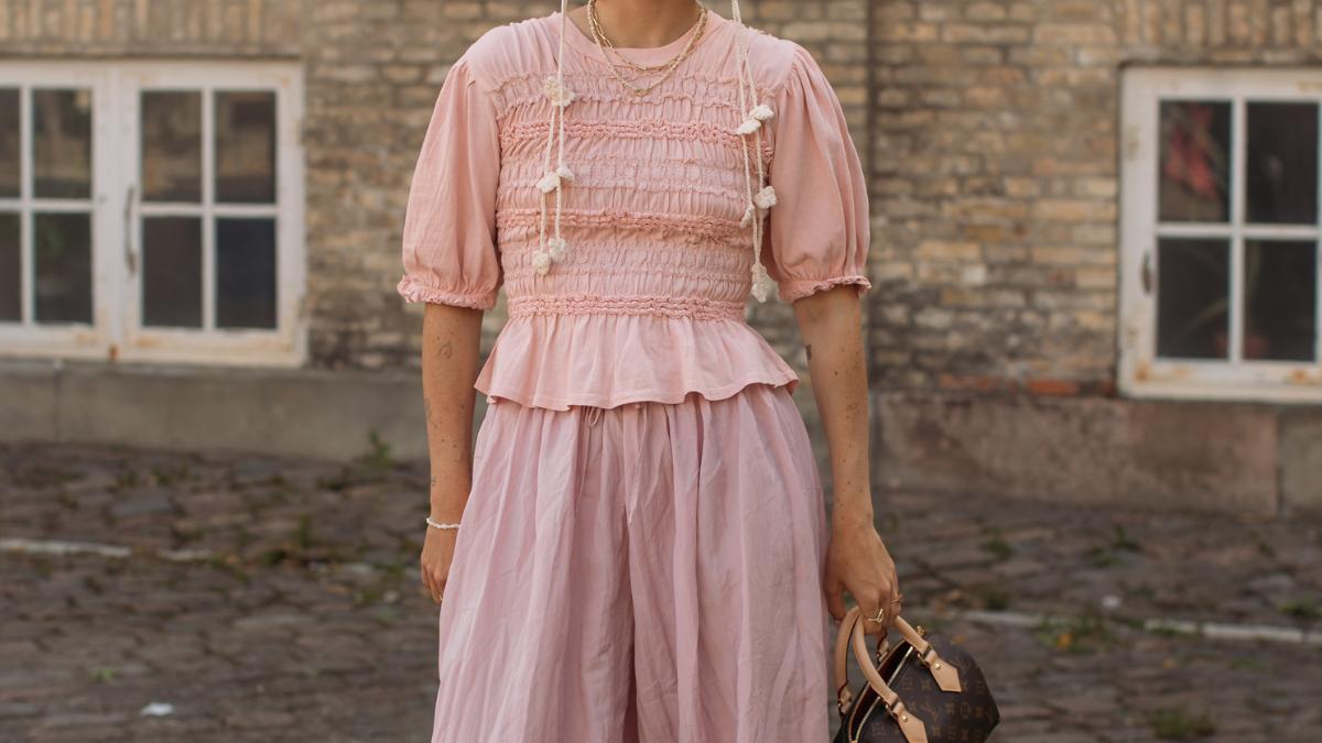 Desatada la locura en Mango con su nueva colección de lino ideal para el verano 2026: desde vestidos vaporosos hasta conjuntos monocolor elegantísimos