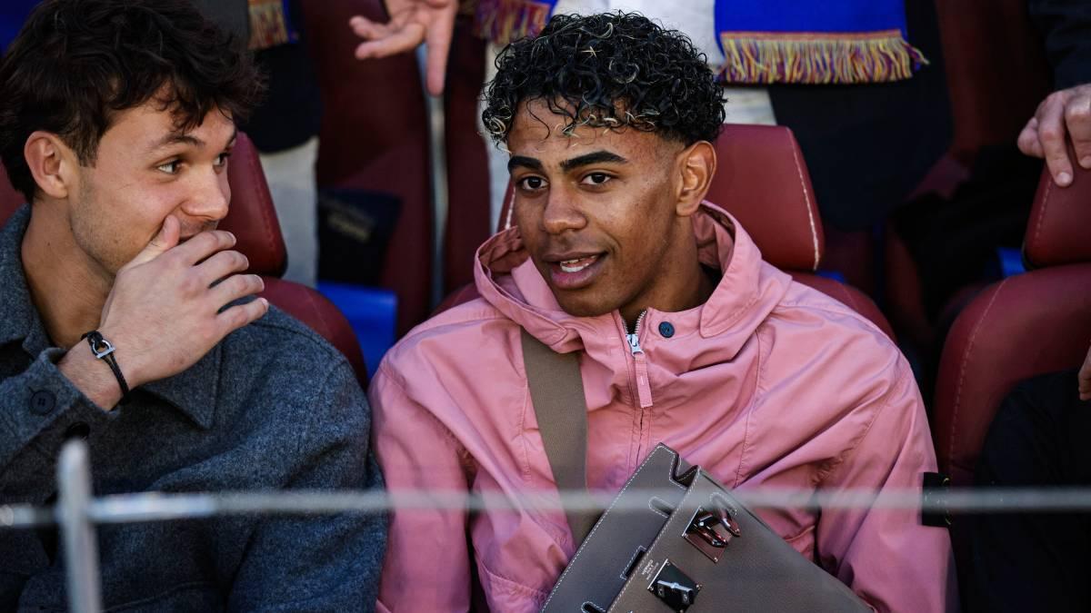 Lamine Yamal vio el Barça - Real Madrid desde la grada debido a su lesión