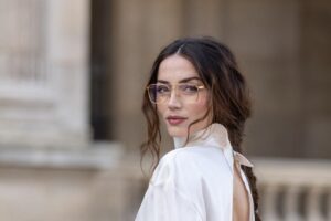 ŒUFS POCHÉS RÉGIME PETIT DÉJEUNER ANA DE ARMAS | Ana de Armas (38 ans) : « Je prends du café sucré au petit-déjeuner, même si je sais que je ne devrais pas, et des toasts à l'avocat avec des œufs pochés. La vérité est que je ne suis pas très disciplinée avec les régimes »