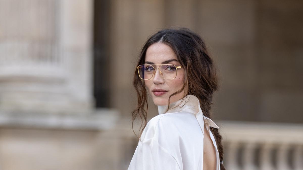 Ana de Armas (38 años): "Desayuno un café dulce, aunque sé que no debería, y una tostada de aguacate con huevos pochados. La verdad es que no soy muy disciplinada con las dietas"
