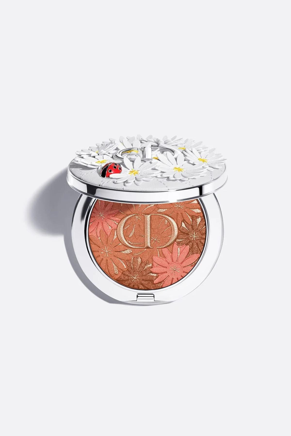Poudre bronzante Dior Forever Nude Bronze Glow.