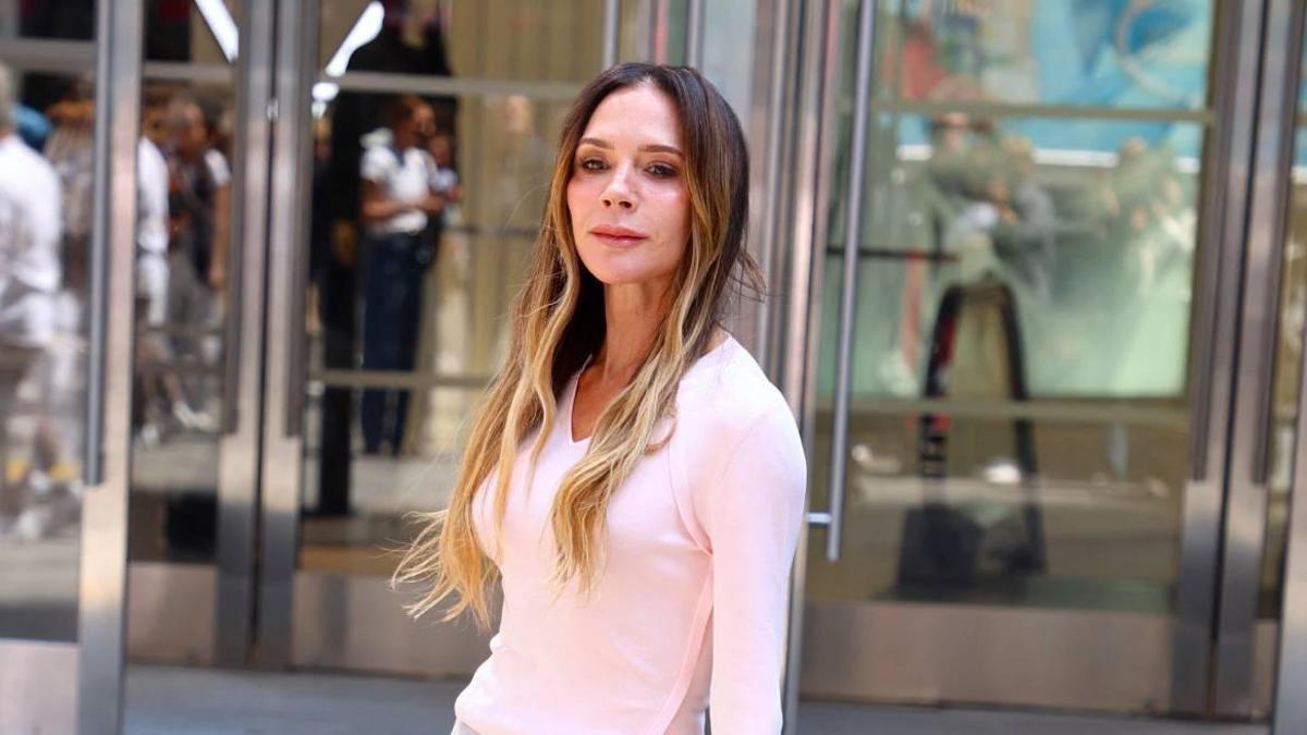 Victoria Beckham (52 ​​ans) sur le vieillissement : "Je fais plus de sport maintenant que lorsque j'avais 20 ou 30 ans. Vieillir ne veut pas dire qu'on est limité"