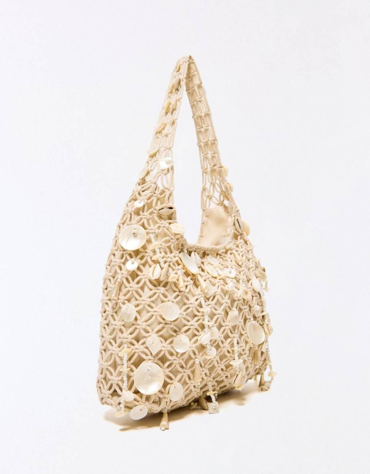 Sac à coquillages, par Bershka