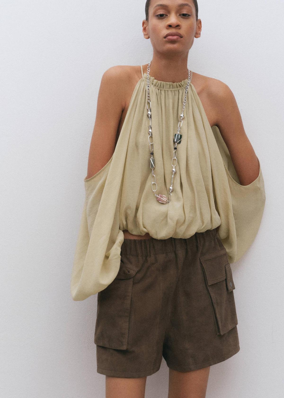Blouse fluide à épaules dénudées