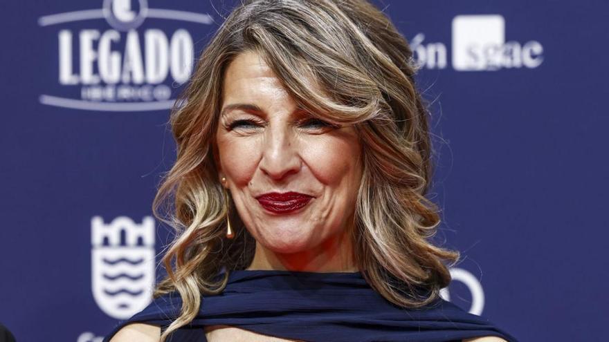 Yolanda Díaz explique son voyage aux Oscars pour "défendre la création artistique et le cinéma espagnol" avec une robe signature galicienne