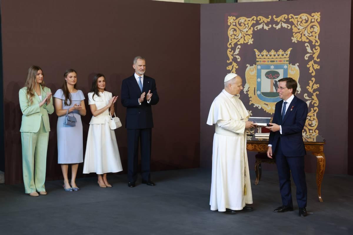 Le look de l'infante Sofia pour la messe du pape Léon XIV à Madrid