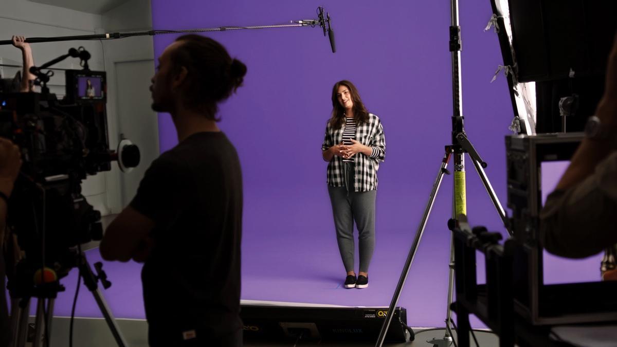 Lorena Durán dans le 'making of' de Violeta de MANGO.