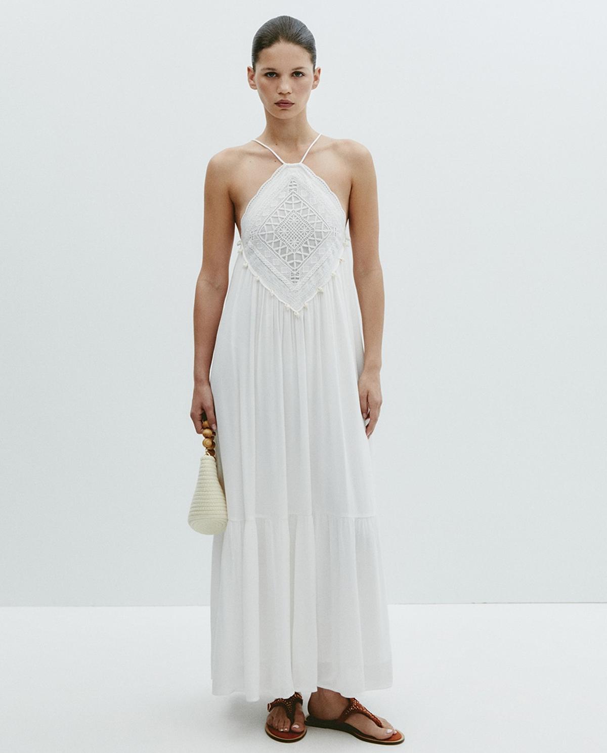 Robe dos nu blanche avec broderie