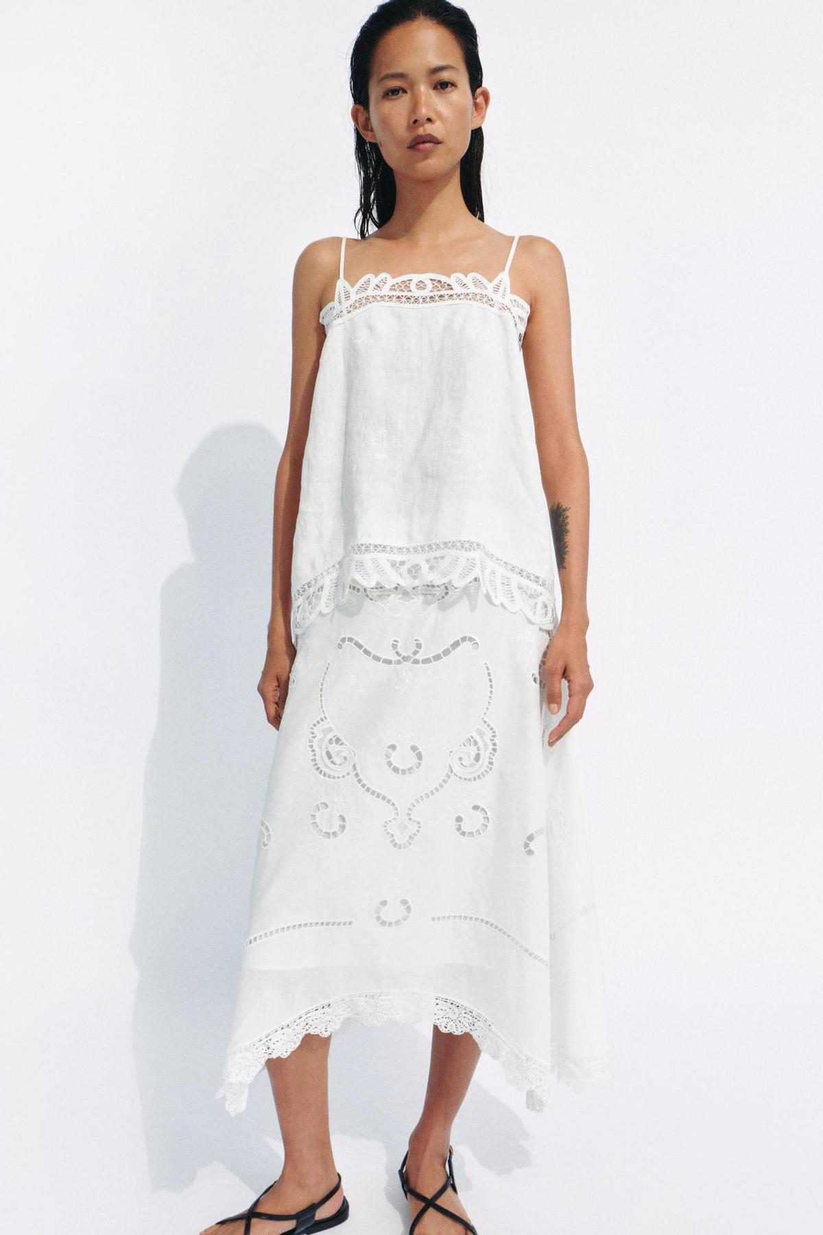 Ensemble en lin blanc avec broderie