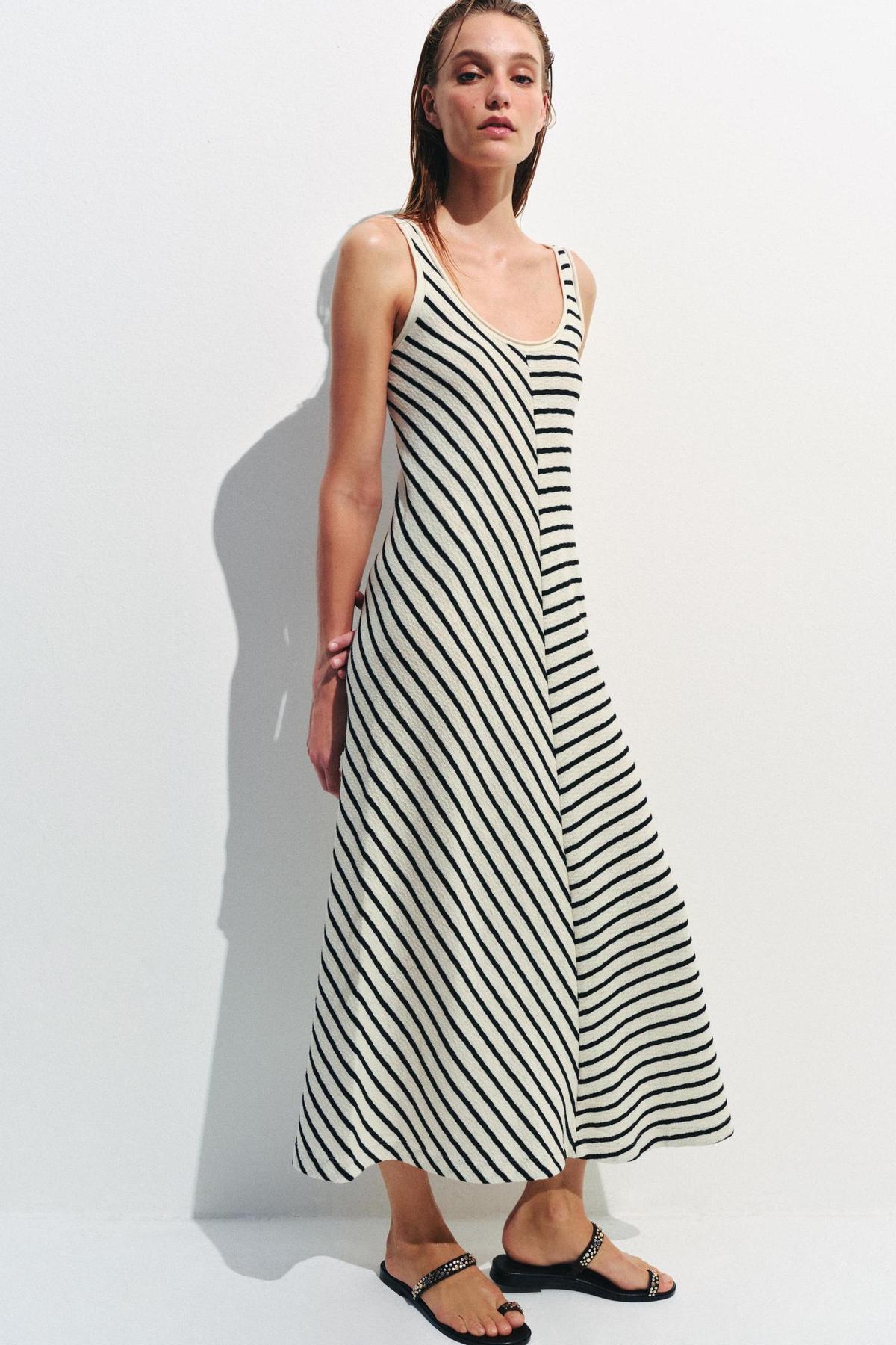 Robe rayée rustique