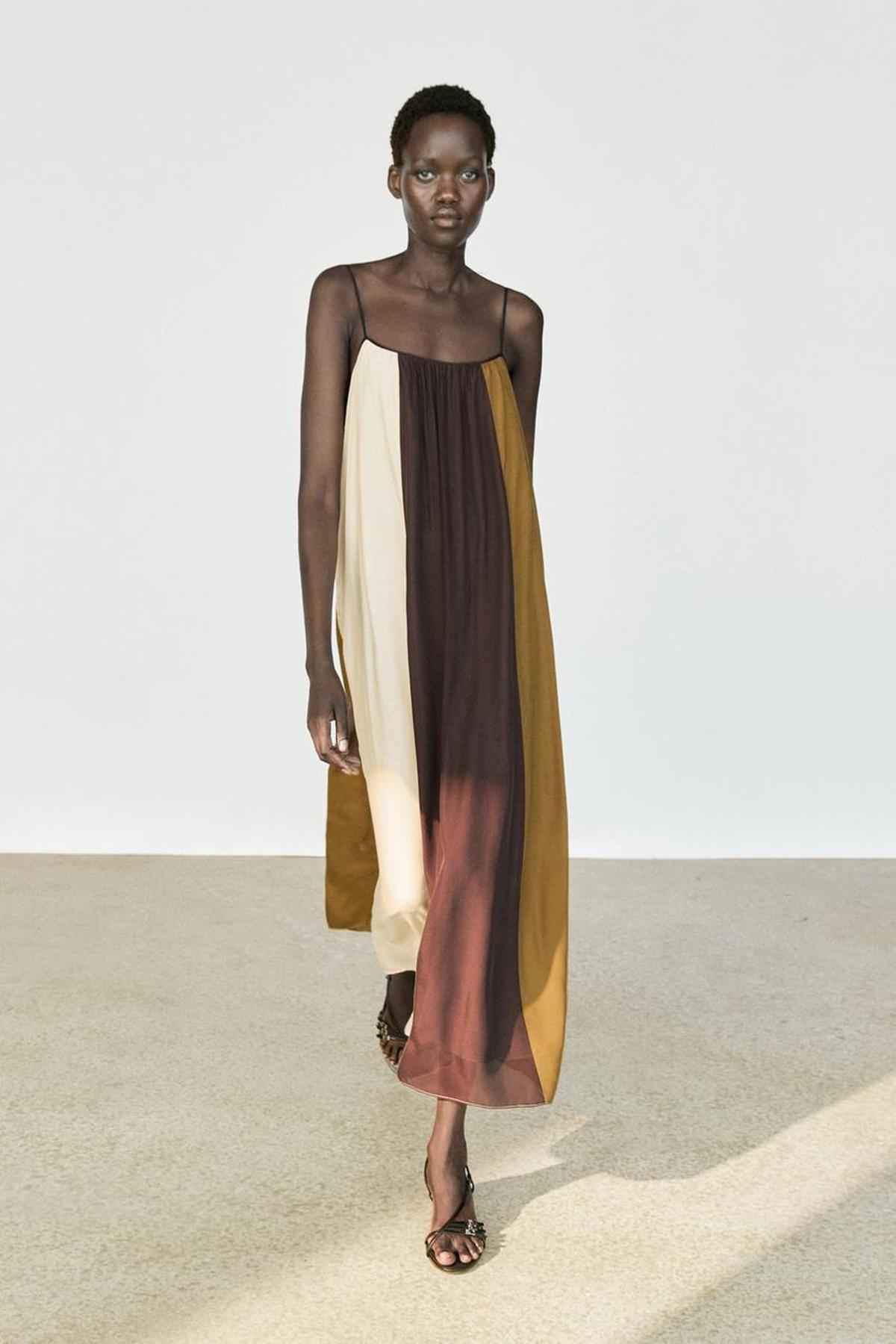 Robe rayée et fluide