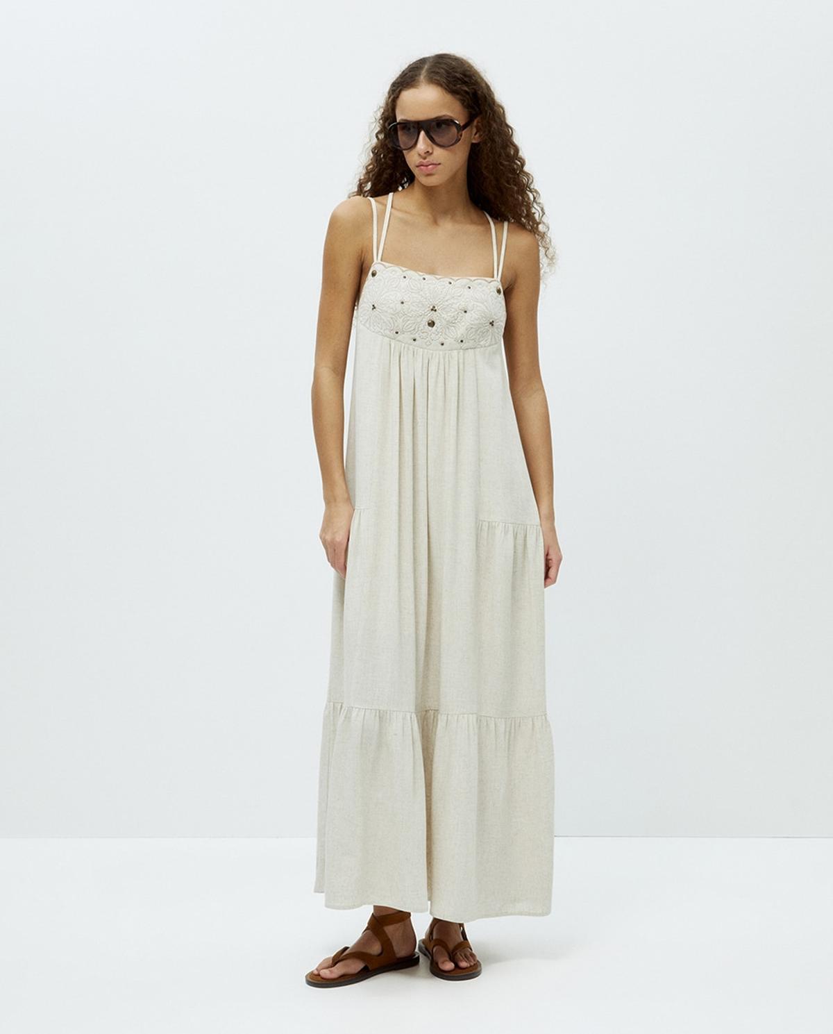 Robe blanche brodée