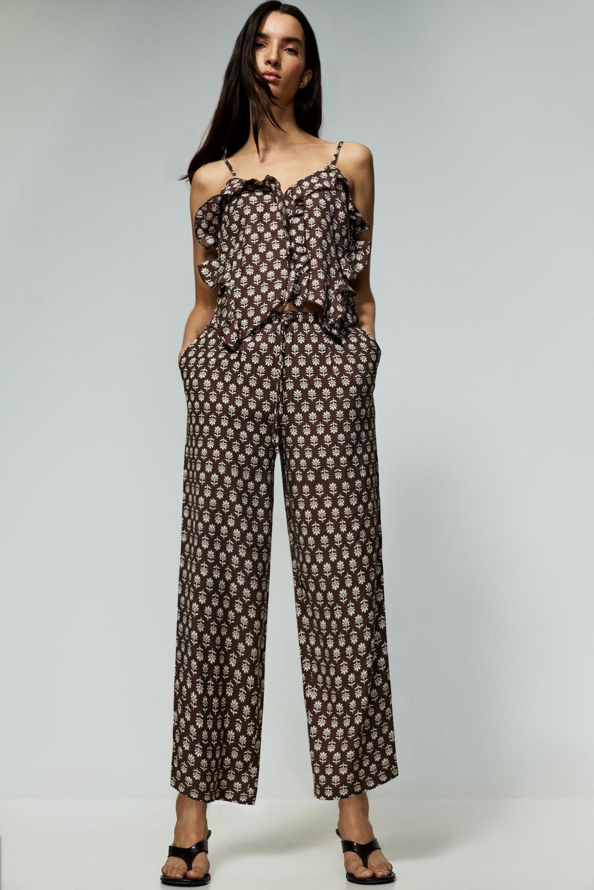 Ensemble haut et pantalon imprimés