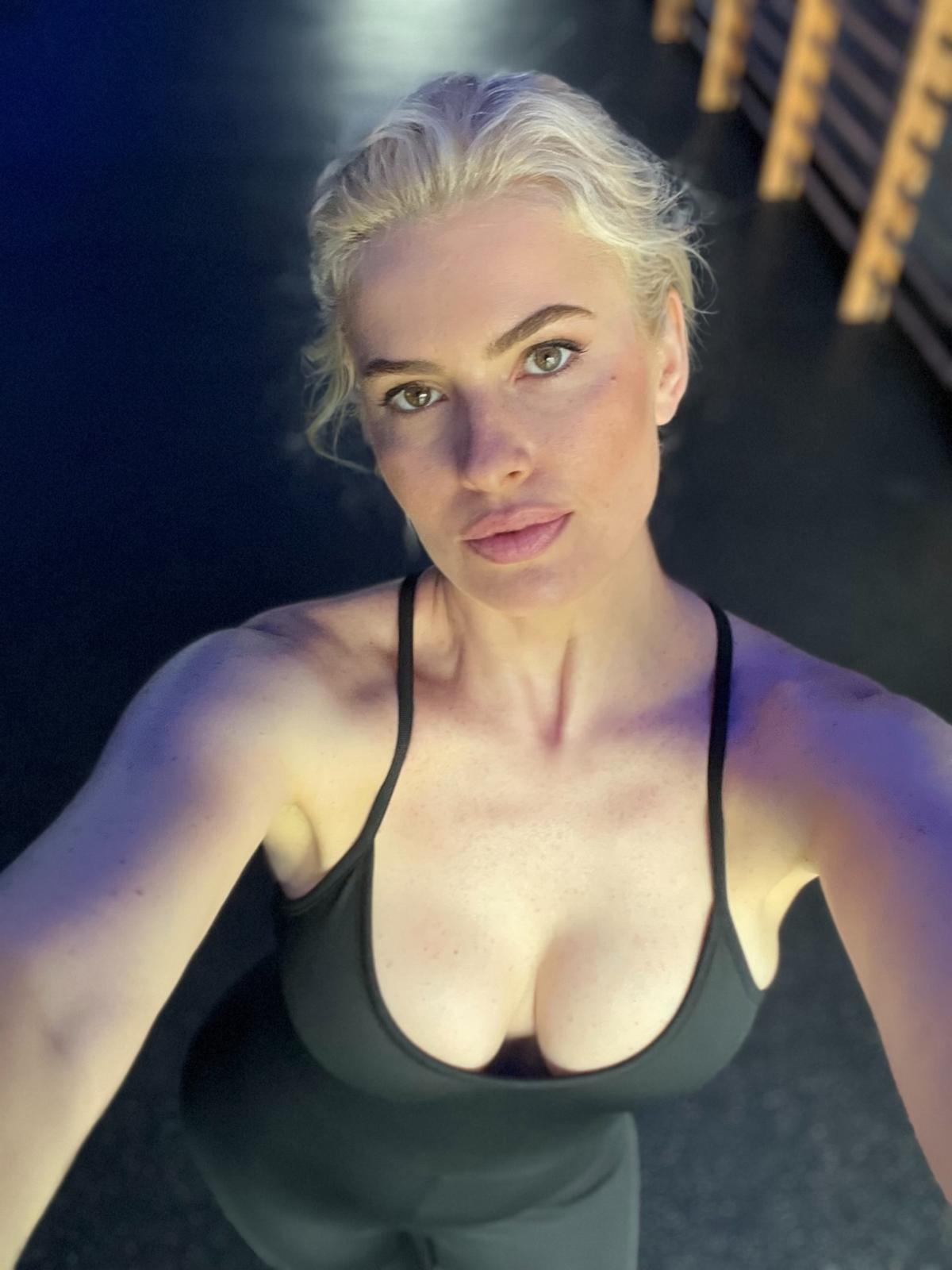 Adriana Abénia