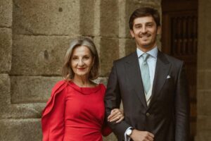 5 robes pour mère de mariée de 5 marques espagnoles où vous pourrez trouver le look parfait pour la mère du marié (et la mariée)