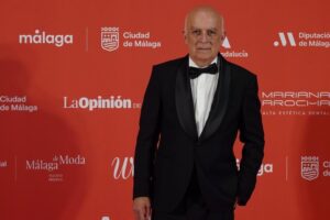 Antonio-Eloy, Prix Académique aux II Andalusia Woman Awards pour son excellence éducative