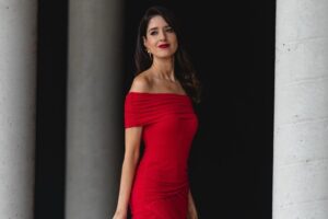 Courez au Corte Inglés : ces robes d'invitées fabriquées en Espagne seront épuisées avant le 1er juillet