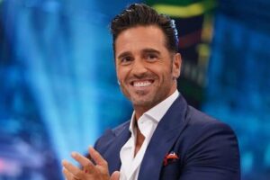David Bustamante (44 ans) : « Je me lève entre 5h et 6h du matin, je me promène le ventre vide tous les matins pendant au moins une heure et puis je mange trois œufs brouillés à l'avocat et au jambon avec du pain d'épeautre à la tomate et aux fruits rouges »