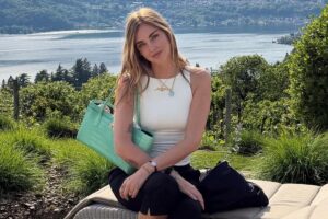 Demain, des files d'attente d'un kilomètre sont attendues chez El Corte Inglés pour le sac en cuir Michael Kors disponible en 2 couleurs et avec une réduction de 70%