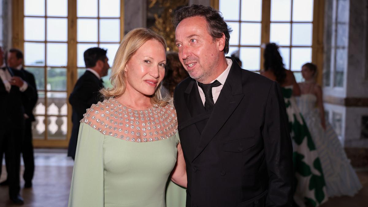 El look de la nieta de Picasso en una gala benéfica en Versalles.