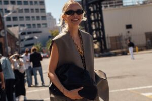 Ils ressemblent à une marque chère, mais ils viennent de Lefties : 5 tenues parfaites à porter au bureau et pour des dîners d'été spéciaux entre amis