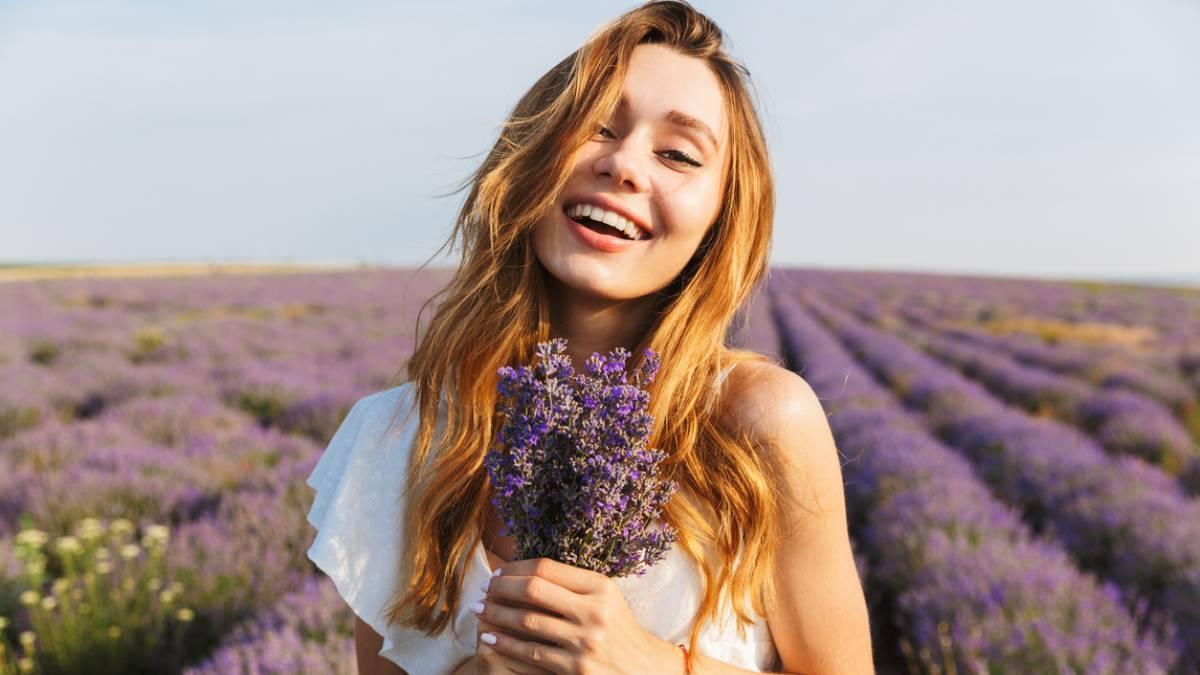 Los perfumes de lavanda más adictivos, que también te ayudan a evitar las avispas en verano.