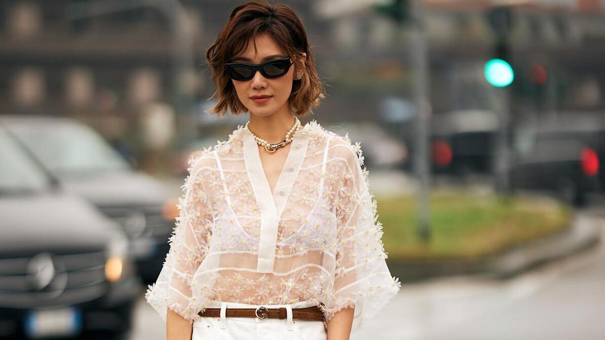 Look de street style súper elegante ideal para ir a la oficina o a una cena romántica