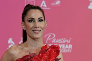 La routine sportive de Malú (44 ans) pour montrer ses abdos parfaits sur scène