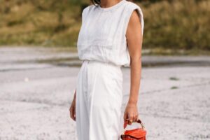 Les classiques +50 ne portent plus de shorts : 5 pantalons Mango longs et amples on ne peut plus élégant et cool